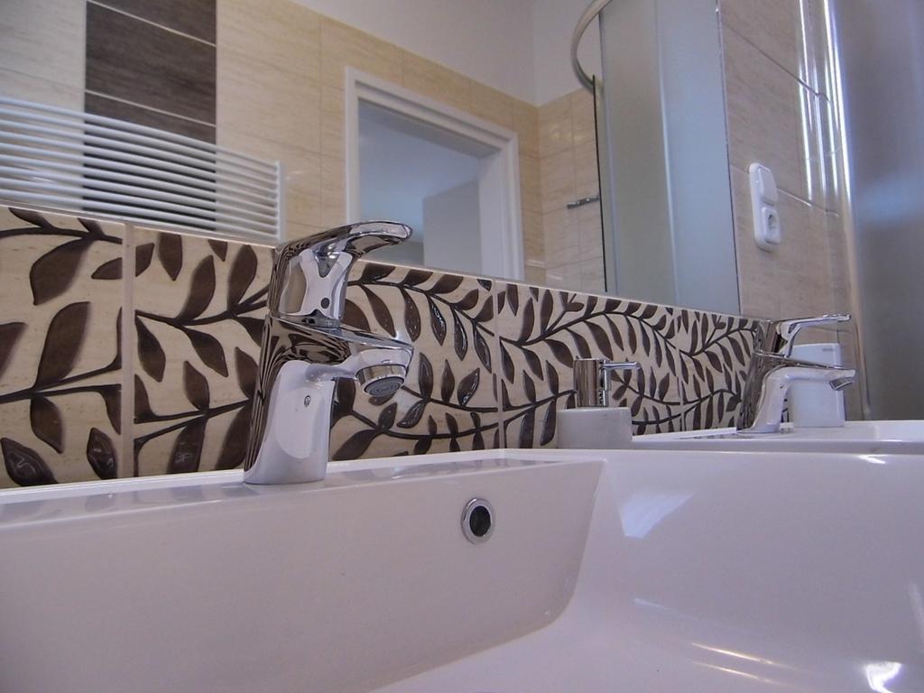 Alfa Apartman Sárvár Quarto foto